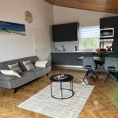 Apartment Golubica 2 Marina Ngoại thất bức ảnh